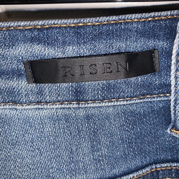 Risen high rise flare raw hem distressed jeans Women’s size 9 - Picture 8 of 11